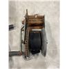 Image 2 : 2 WINCHES