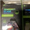 Image 2 : LOT OF APPROX 96 NEW APPLE IPHONE TEMPERED GLASS SCREEN SAVERS IPHONE X/XS/XR AND AS MAX RETAIL $400