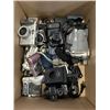 Image 1 : BOX OF ASSORTED VINTAGE 35MM CAMERAS