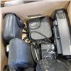 Image 3 : BOX OF ASSORTED VINTAGE 35MM CAMERAS