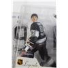 Image 2 : NHL Legends LA Kings Wayne Gretzky Figurine - Sealed