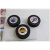 Image 5 : (23) Hockey Cards, (3) Hockey Pucks, Hockey Coasters