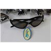 Image 4 : (12) Pair of Eye Looks Sunglasses (NIB)