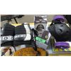 Image 1 : BOX C/W TATTOOS, CACAO, ETC