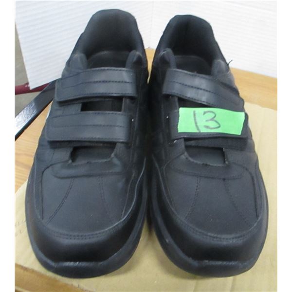 NEW:  DR. SCHOLLS SHOES (SIZE 12)