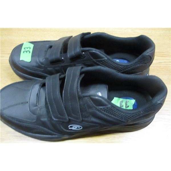 NEW:  DR. SCHOLLS VELCRO SHOES (SIZE 12)