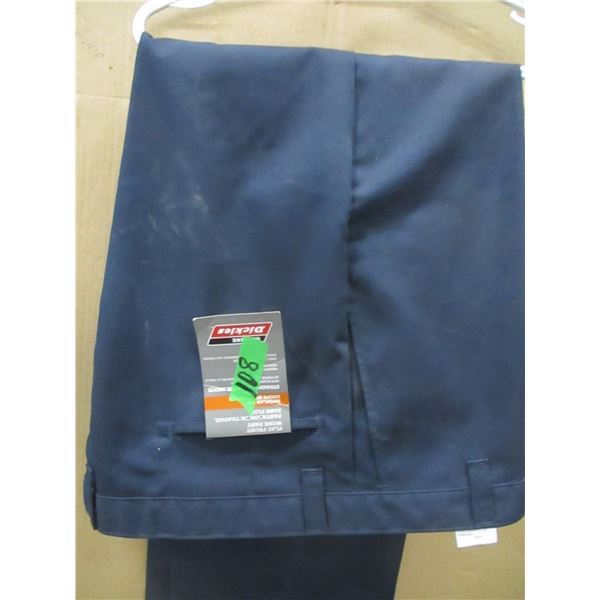 NEW:  DICKIES WORK PANTS (SIZE 42 X 30)