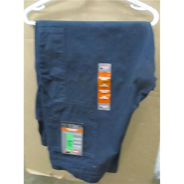 NEW:  DICKIES WORK PANTS (SIZE 44 X 30)