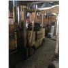 Image 1 : Caterpillar Forklift 4000lbs (working A1)