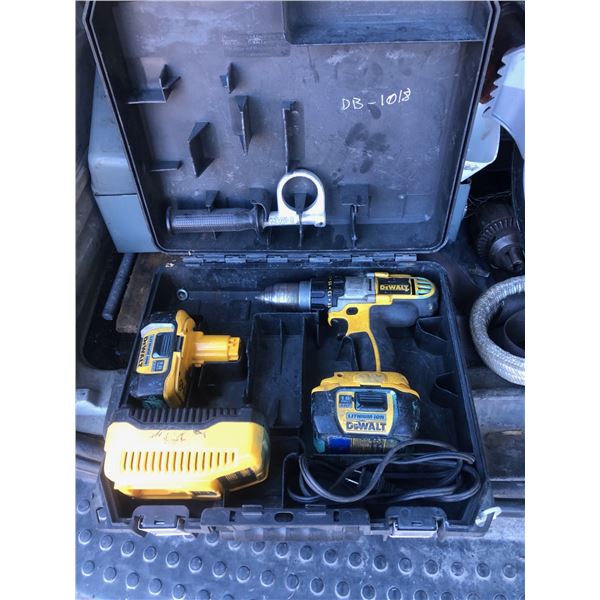 Dewalt Drill with battery (not tested but new battery available with AMAZON)