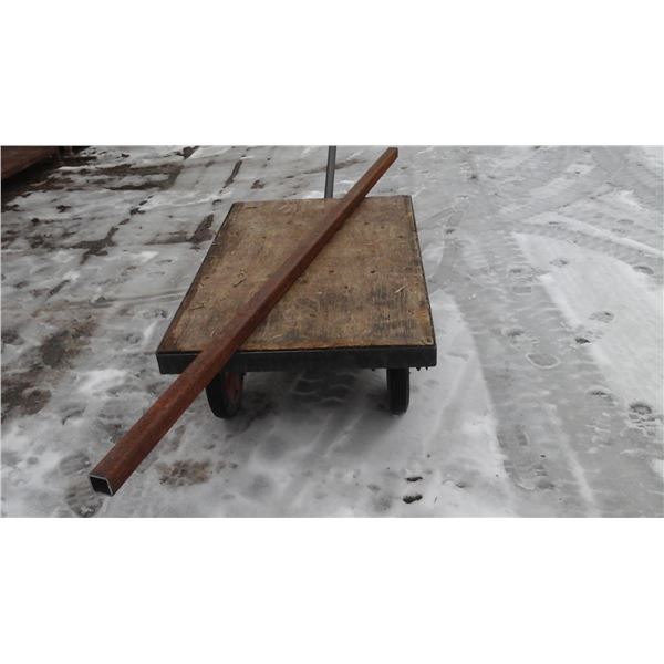 Tube carre 2" x 3/16" x 93"