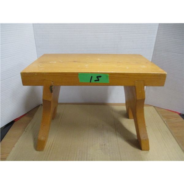 ESTATE:  BROWN STOOL