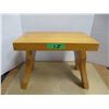 Image 1 : ESTATE:  BROWN STOOL
