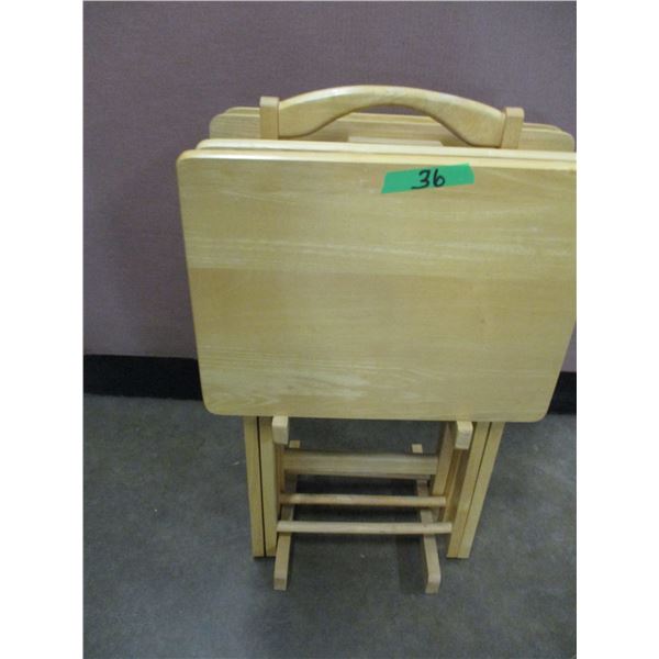 ESTATE:  SET OF 4 TV TRAYS AND STAND