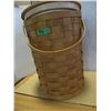 Image 1 : ESTATE:  PICNIC BASKET COOLER