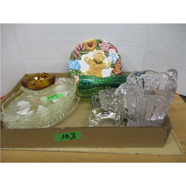 ESTATE:  FLAT C/W GLASSWARE, ETC