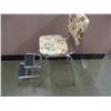 Image 1 : ESTATE:  FOLDING STOOL