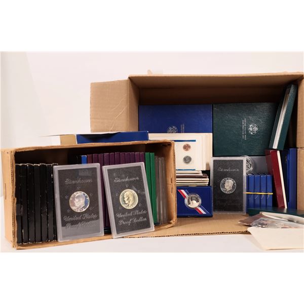 Proof Sets/Mint Sets/Silver Commemoratives Dealers Lot [179045]