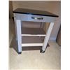 Image 1 : Kitchen rolling island 26x21x35.5 tall
