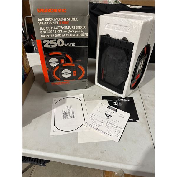 Sparkomatic 6x9 deck mount speakers