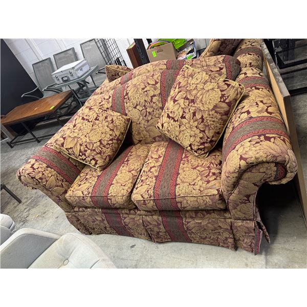 Love seat