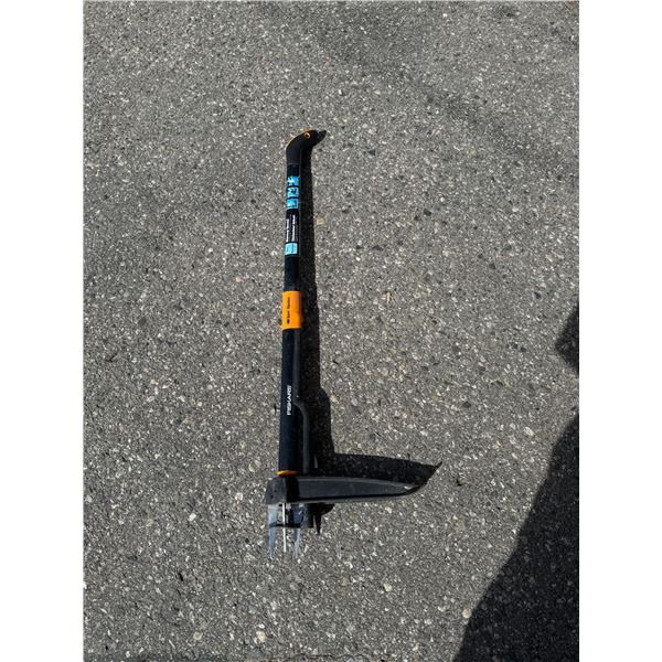 Fiskars stand up weeder