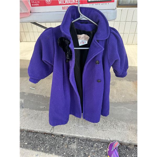 Size 5 child's coat