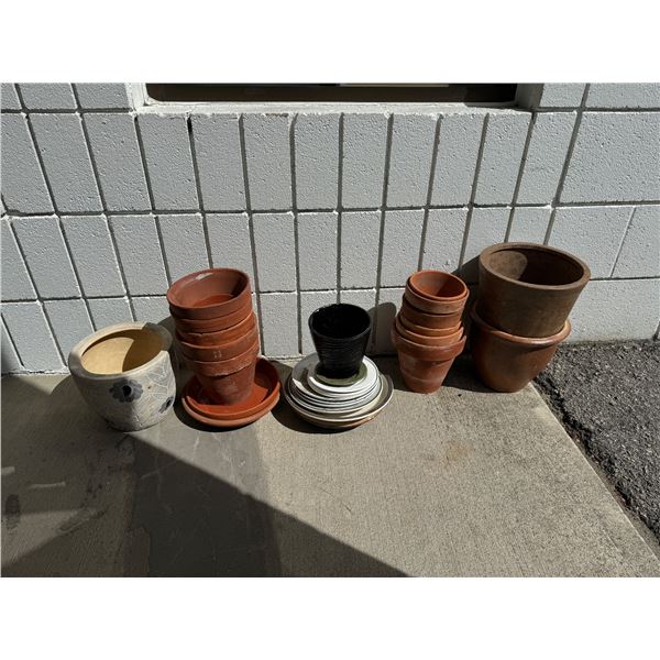 Plant pots