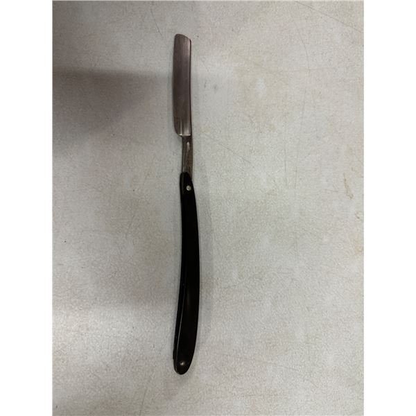 Harmcnie straight razor