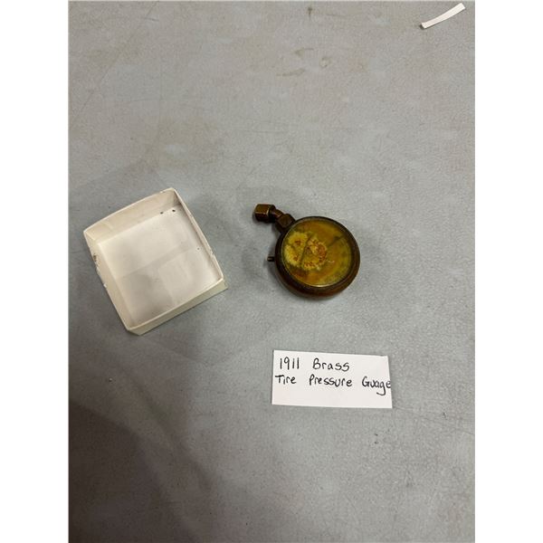 1911 brass tire pressure guage