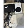 Image 2 : Assorted gaming systems