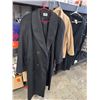 Image 3 : Coats, jackets and sweaters
