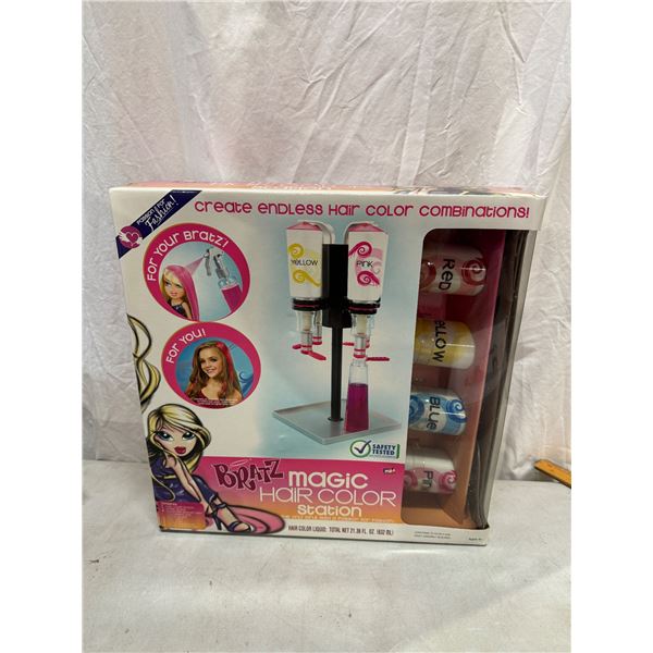 New Bratz magic hair color station
