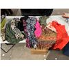 Image 1 : Lot of medium tops