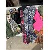 Image 2 : Lot of medium tops