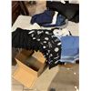 Image 1 : Assorted clothing