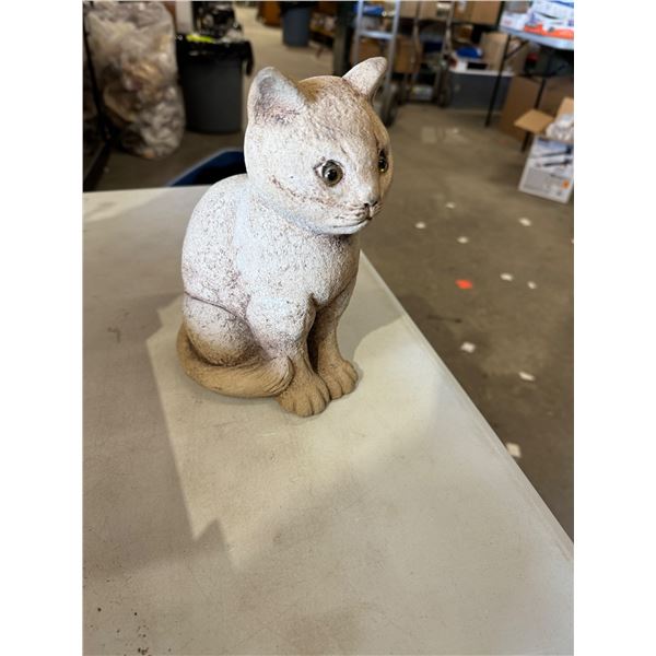 Cat figurine