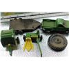 Image 3 : John Deere Dozer Puzzle 81 piece, bale wagon