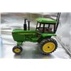 Image 3 : John Deere tractor , Die Cast/ Plastic  Model