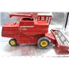 Image 2 : Massey-Ferguson 760 Combine
