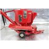 Image 2 : Case International grain feeder model