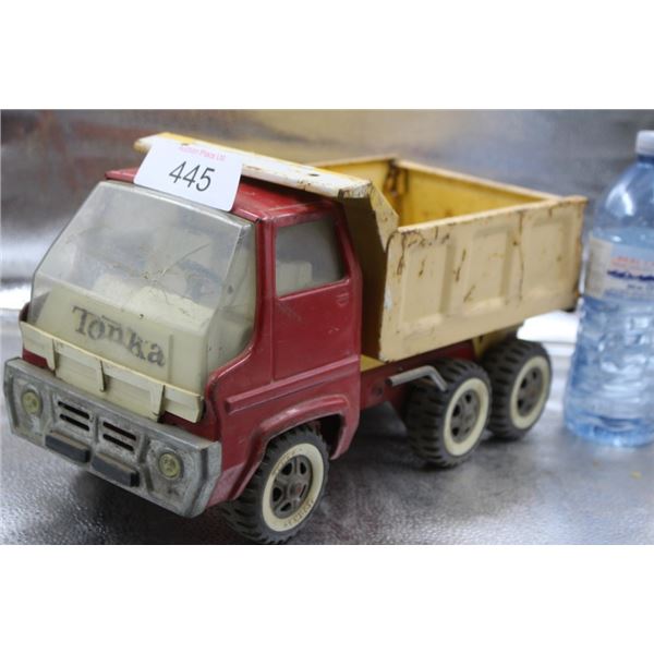 Tonka, metal  Dump Truck