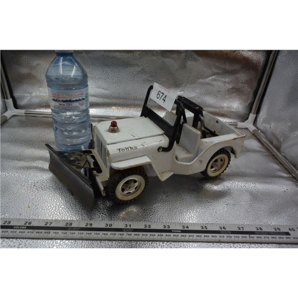 Tonka Toy wrecker truck with blade on front