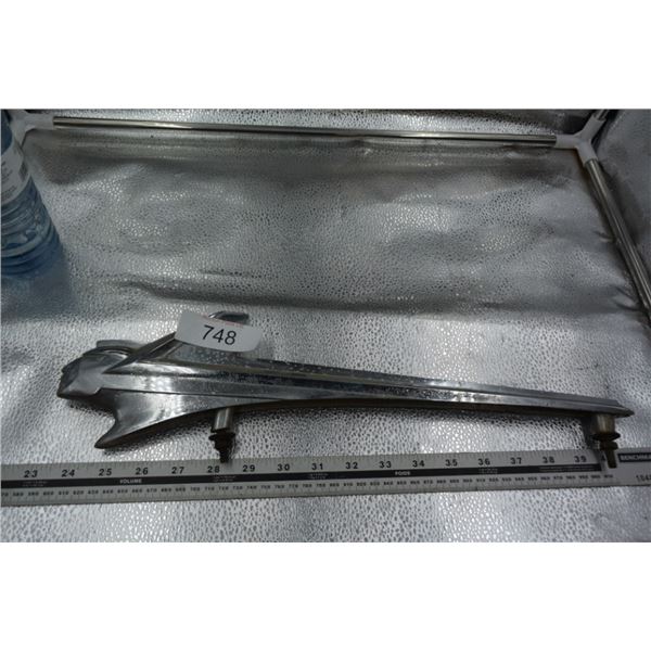 1951-52 Pontiac Hood Metal ornament