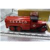 Image 2 : Texaco 1930 Diamond T Fuel Tanker Bank