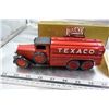 Image 4 : Texaco 1930 Diamond T Fuel Tanker Bank