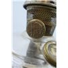 Image 2 : Aladdin oil lamp, no Chimney