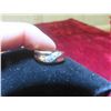 Image 2 : 10K Gold Band with Diamonds Sz 6.5 - Total Weight 2.4 gr