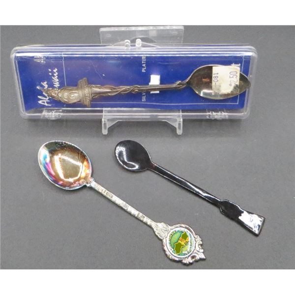 3 Vintage Collector Spoons Hawaii & Molokai