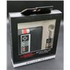 Image 1 : Nintendo NES Bifold Wallet & Keychain Set